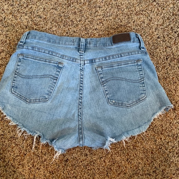 Lee distressed high waisted denim shorts - Picture 2 of 3